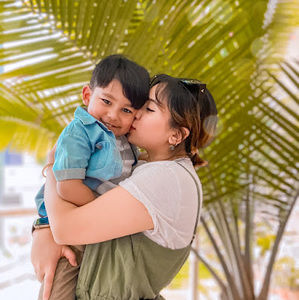 Meet your Posher, Neevan &